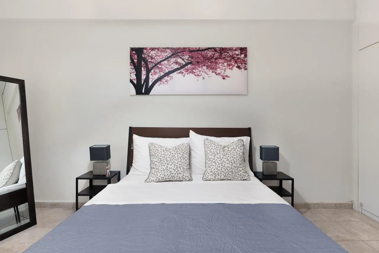 סלוניקי New! By The Sea Apartment Rohini 0*,  יוון